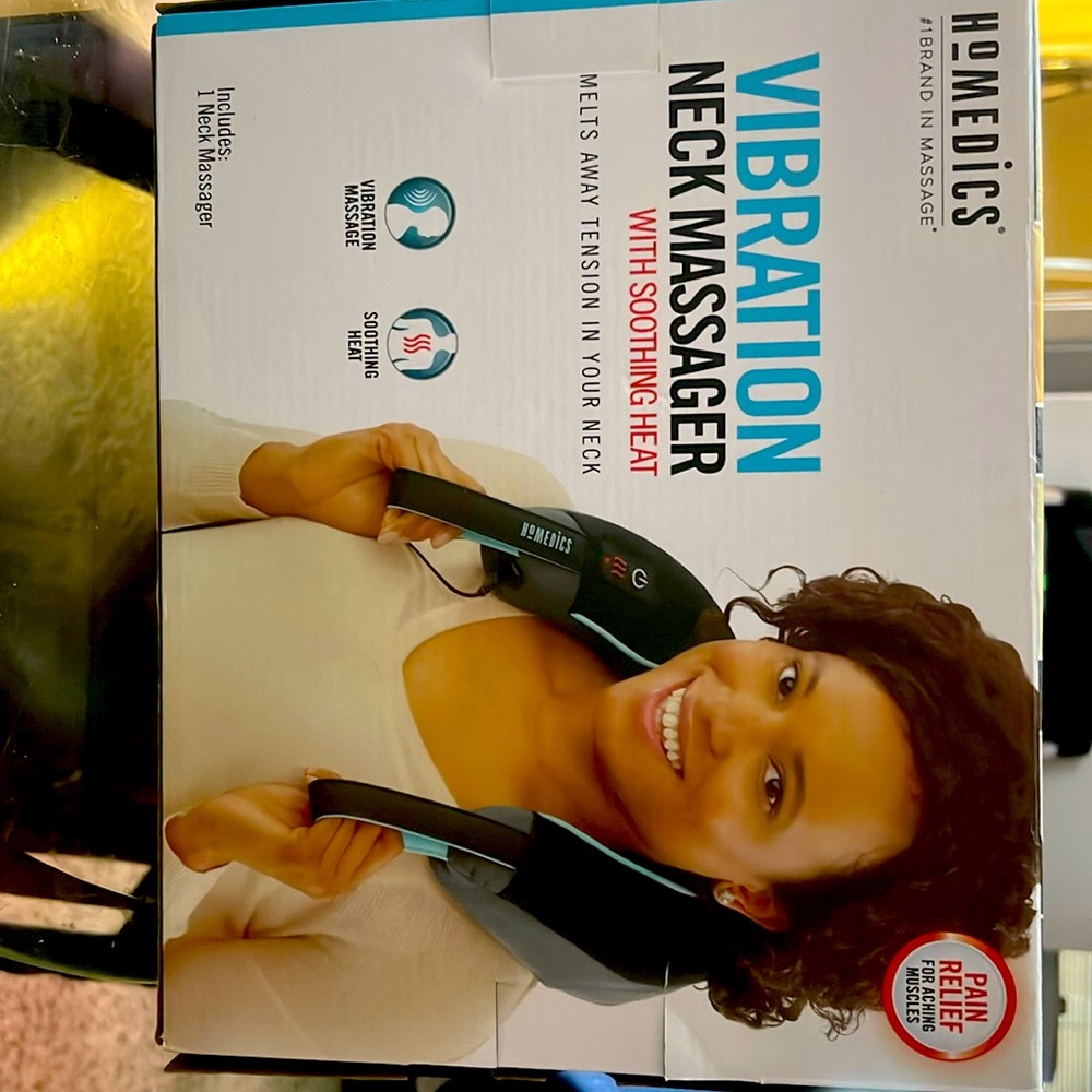 Homedics Vibration Neck Massager with Soothing Heat New In Box